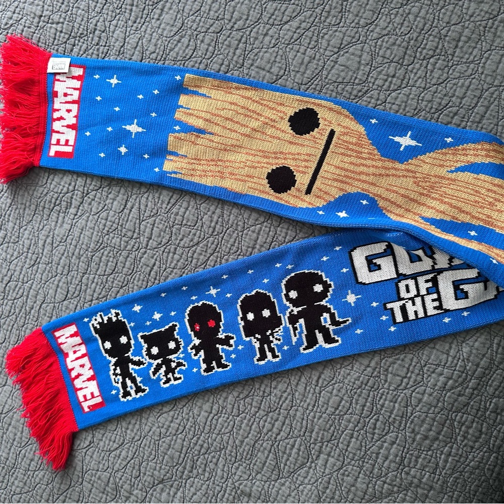 Marvel Guardians of the Galaxy knit scarf Groot